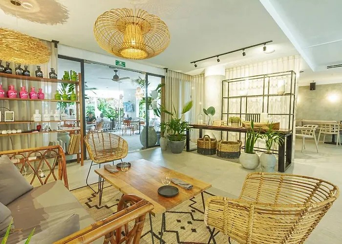 2 Bdr, Wifi 100 Mb, Jungle View Apartment